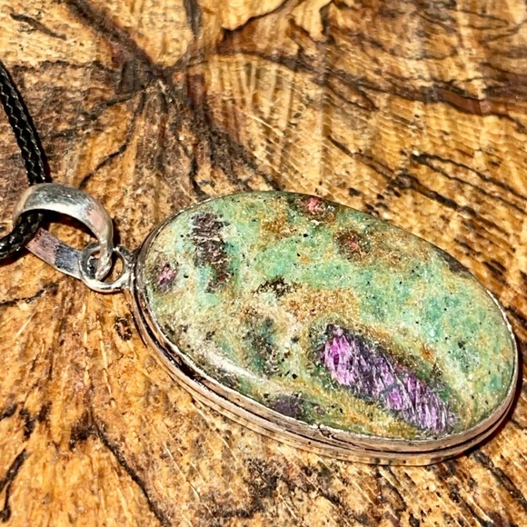 Green Ruby Fuchsite Pendant 2 1/4” - Picture 15 of 15
